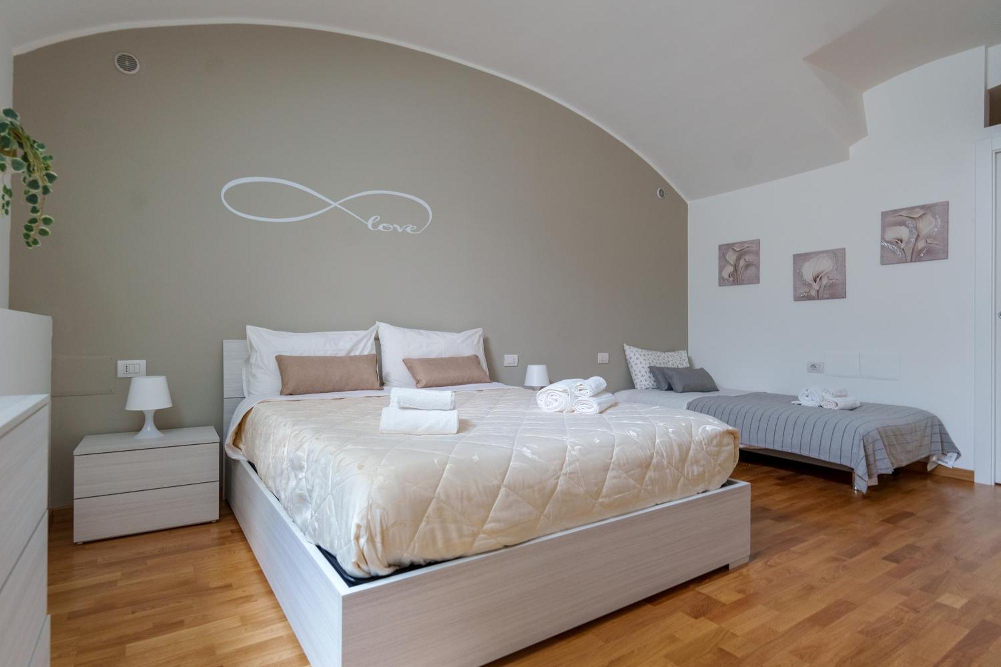 Centro Storico Duomo A 5 Minuti Love Suite Wifi Netflix Μιλάνο Εξωτερικό φωτογραφία